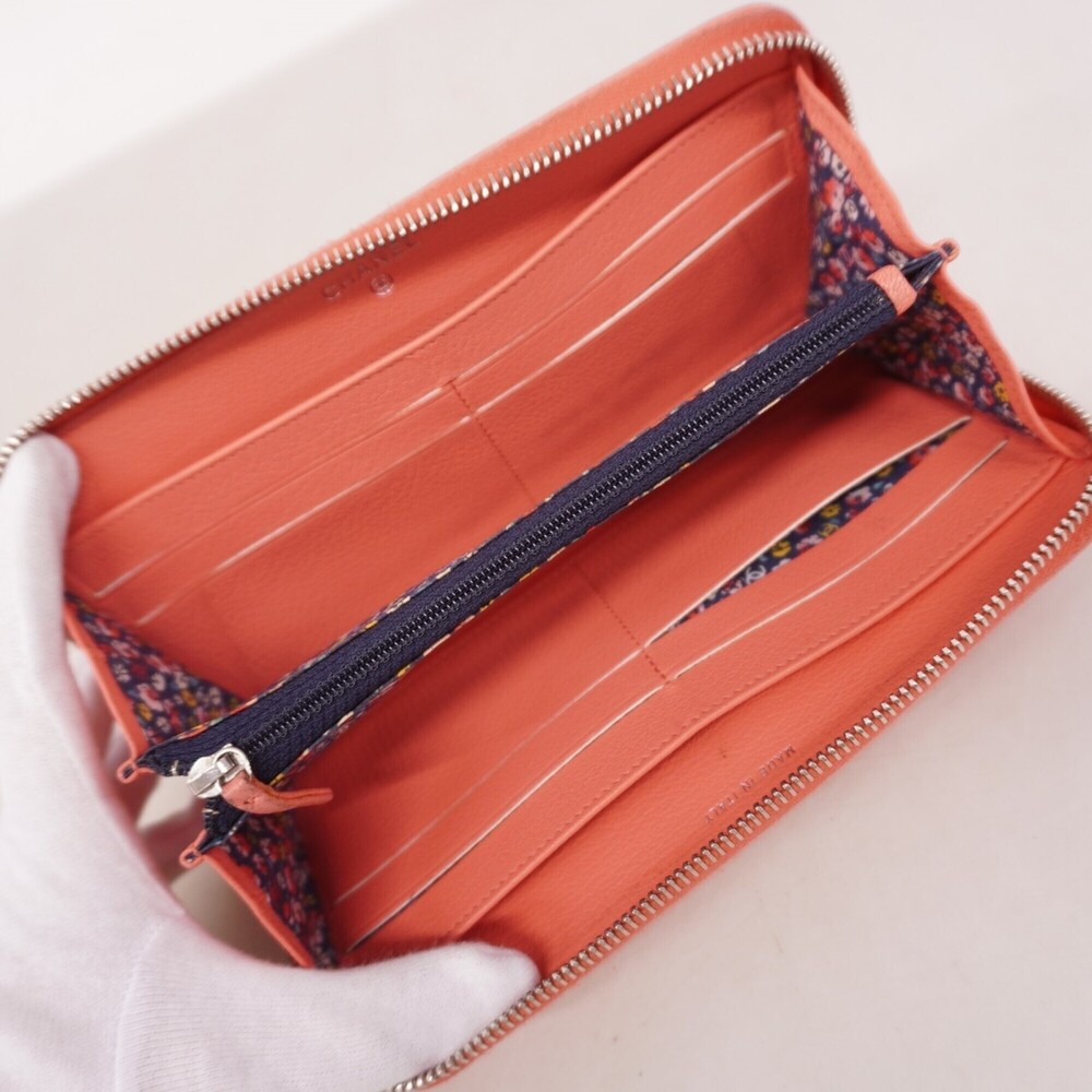 CHANEL Pink Leather Wallet - Picture 3 of 11